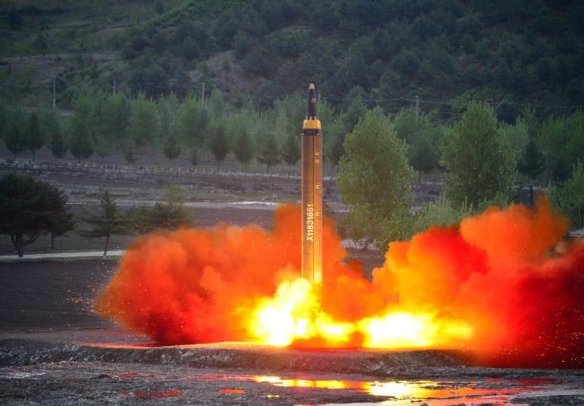 Corea del Norte difunde imágenes de misil que ‘podría alcanzar a EU’