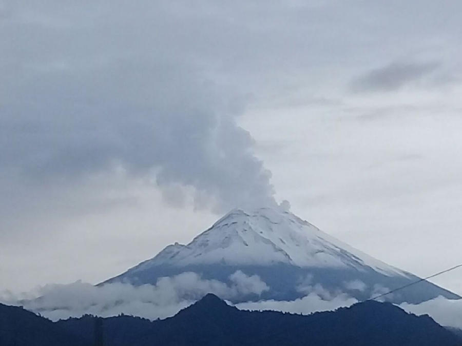 En formación, el domo número 75 en el Popocatépetl