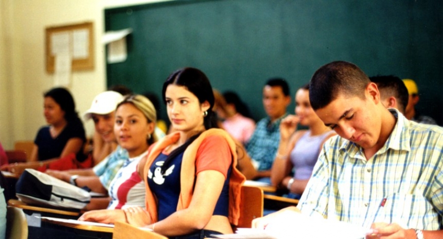 Las áreas donde ganan más (y menos) los profesionistas mexicanos