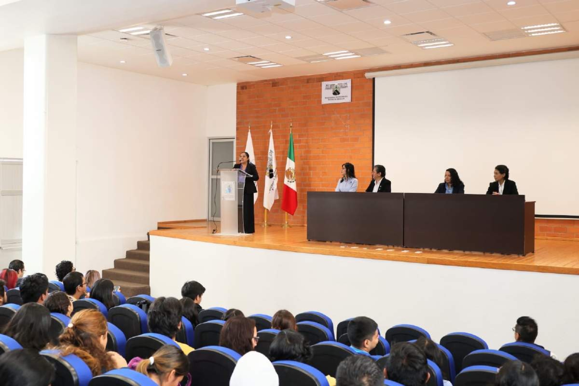 Celebra FCQeI el Día del Químico con actividades académicas