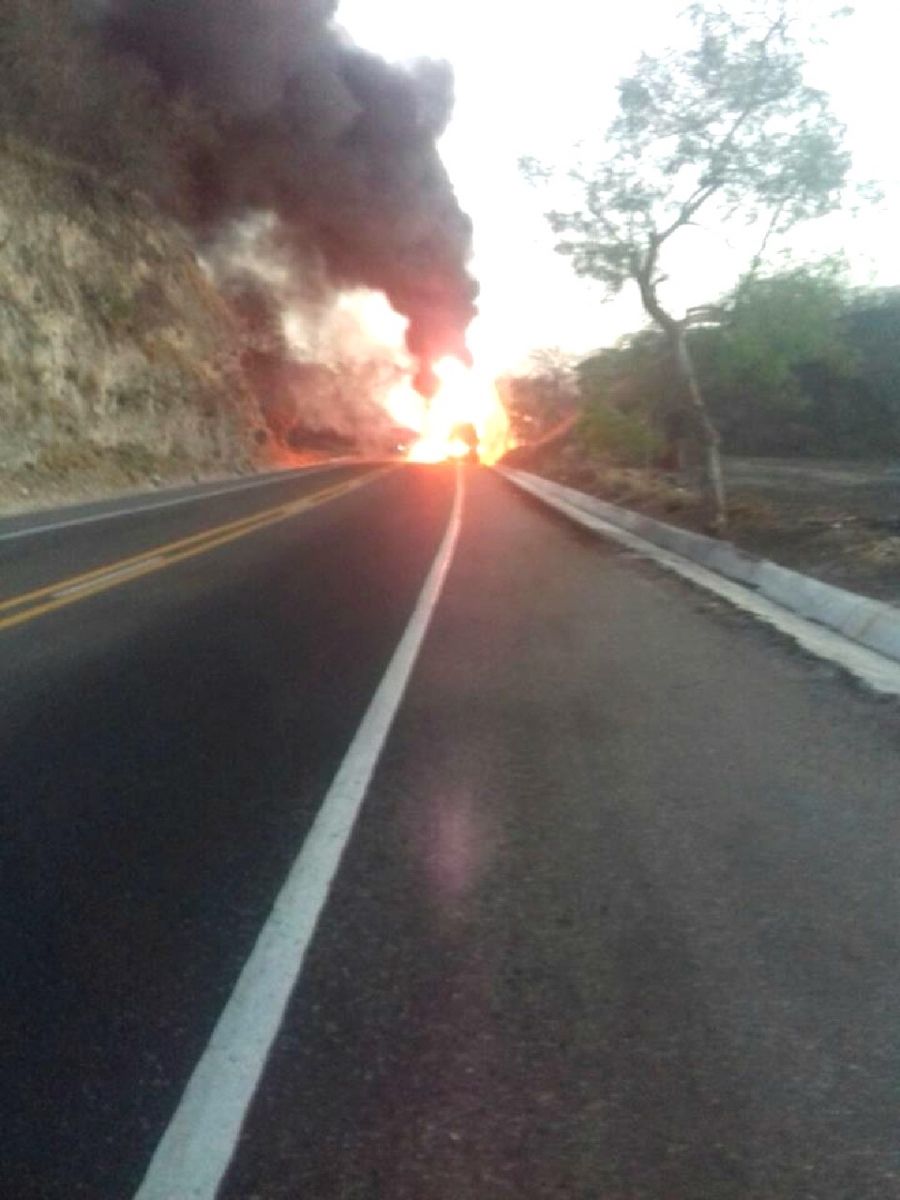 Se incendia un autobús de pasajeros