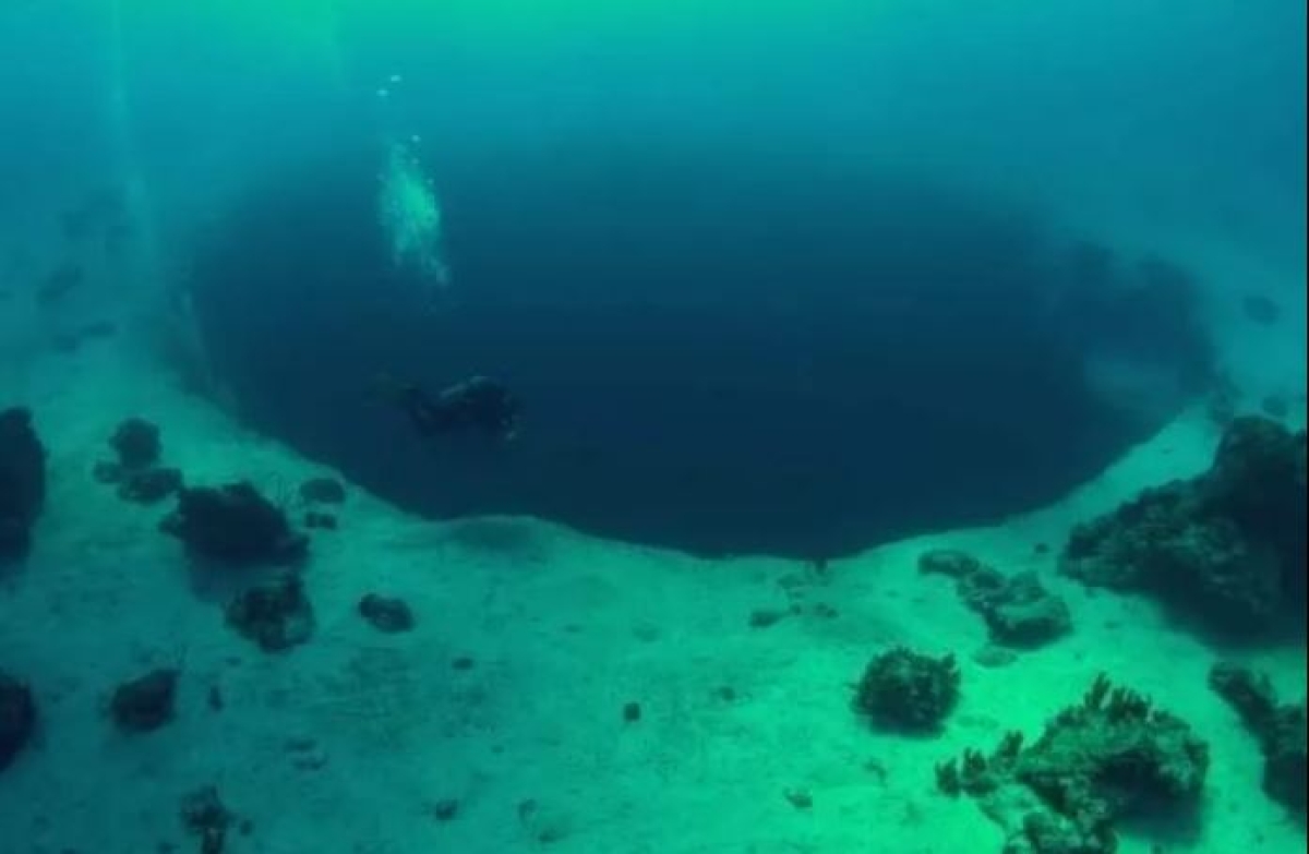 Científicos hallan el segundo agujero azul más profundo del mundo en Chetumal