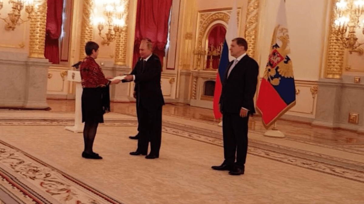 Putin ofrece ayuda a México por terremoto al recibir cartas de nueva embajadora