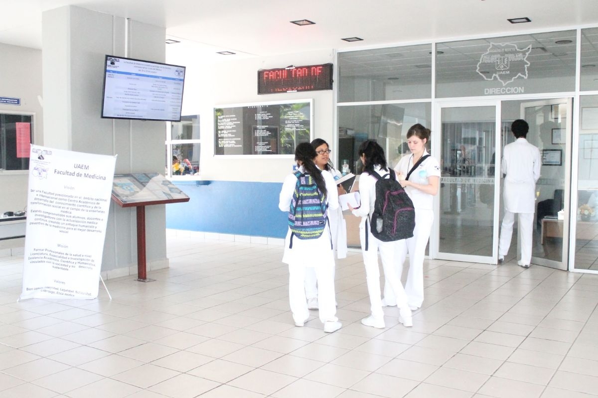 Medicina, la carrera con más demanda en la UAEM