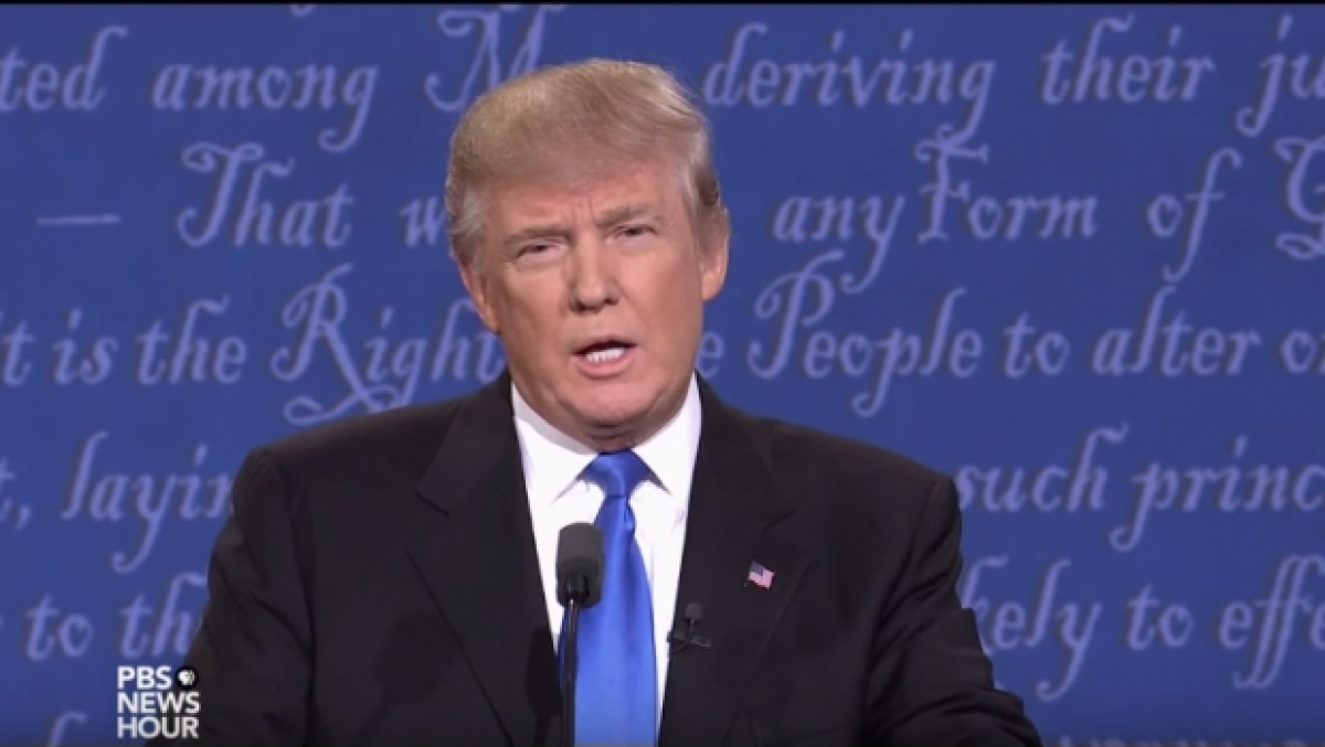 Arranca Trump debate con mención a México