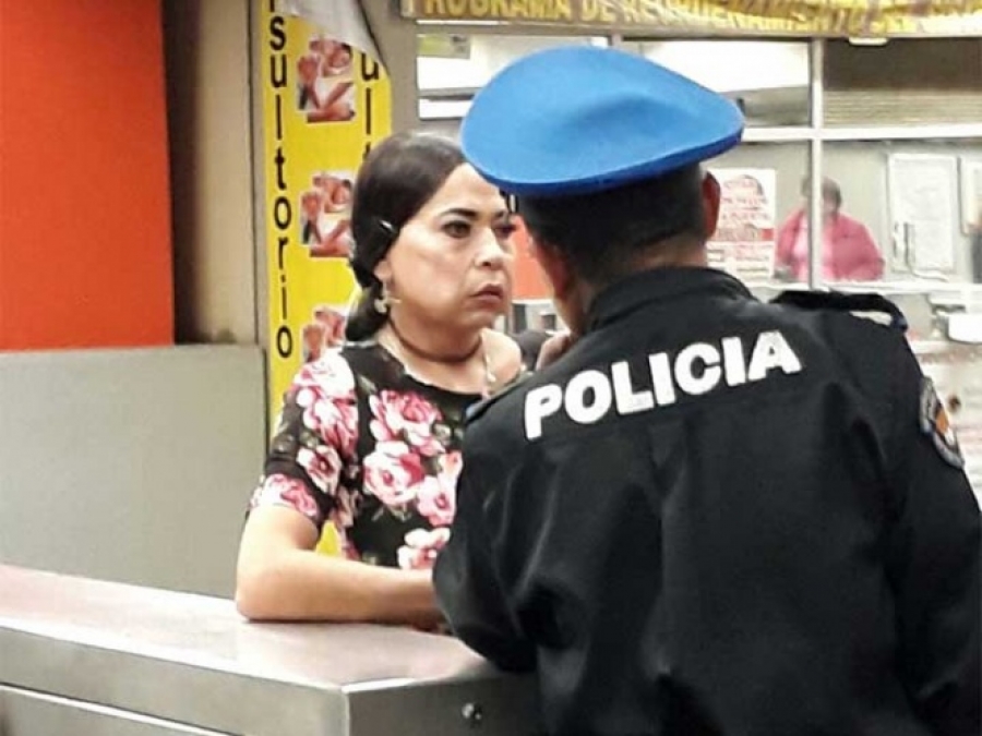 Se vestía de mujer para tocar a usuarias del Metro