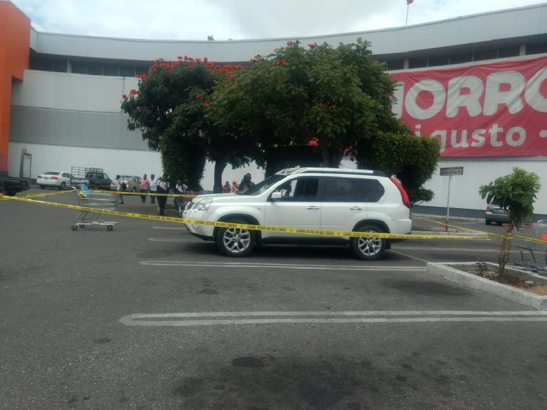 Realizó disparos al aire para evitar el robo de una camioneta