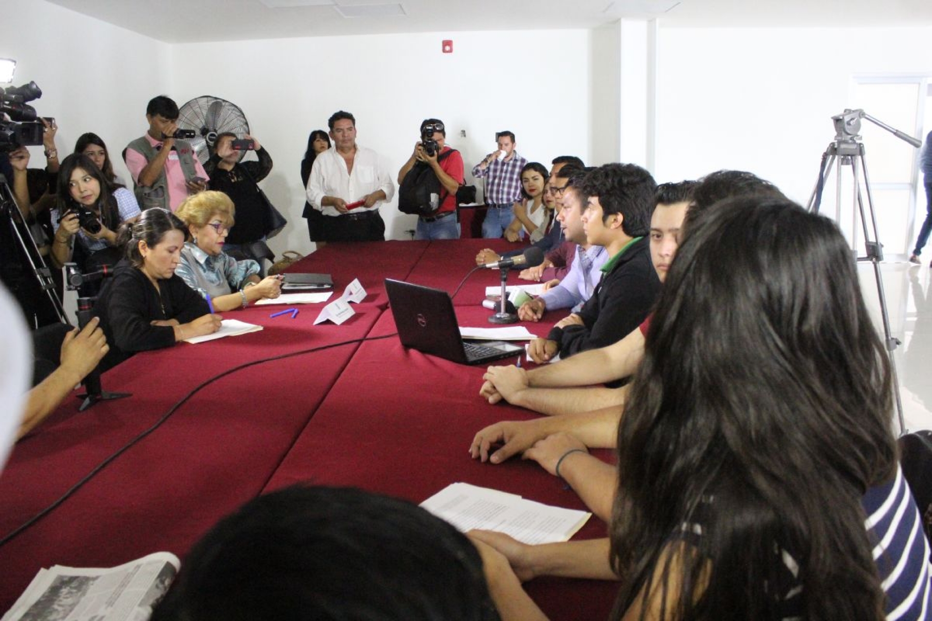 Formalizan petición al Congreso para aumentar porcentaje de presupuesto a la UAEM