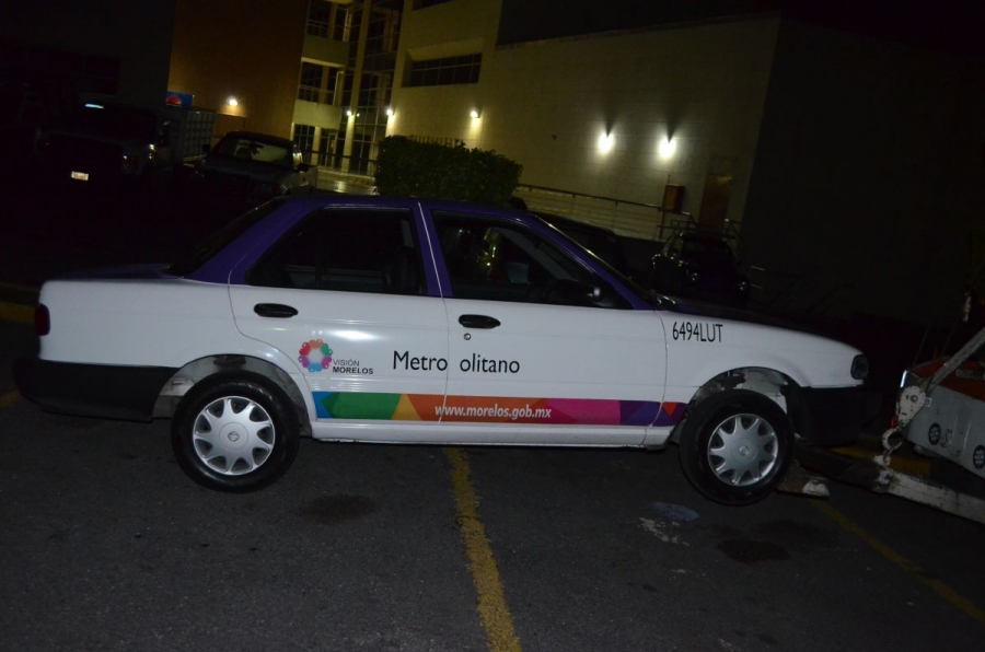 Lo despojaron de su taxi en Lomas de la Selva