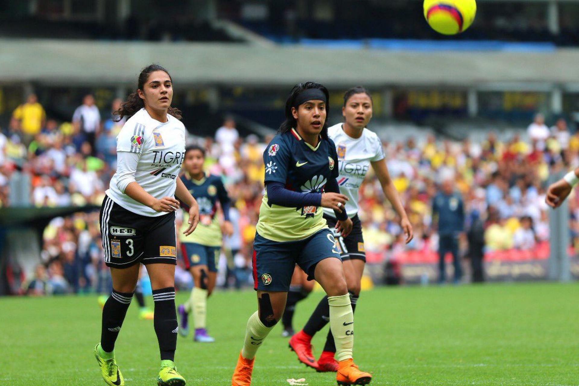 Lucero Cuevas, en el once ideal de la Liga MX