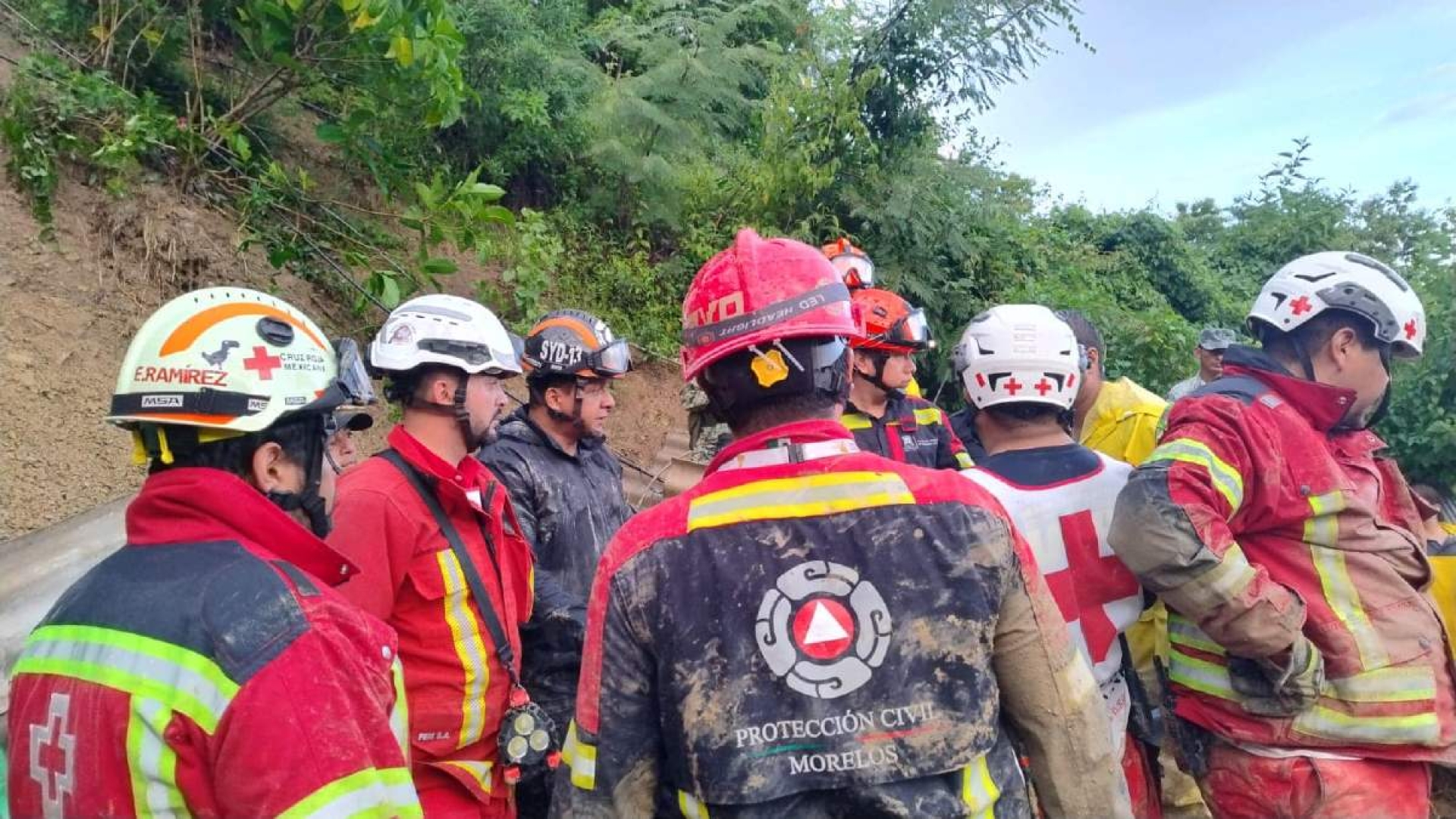 Llaman a desalojar zonas de riesgo