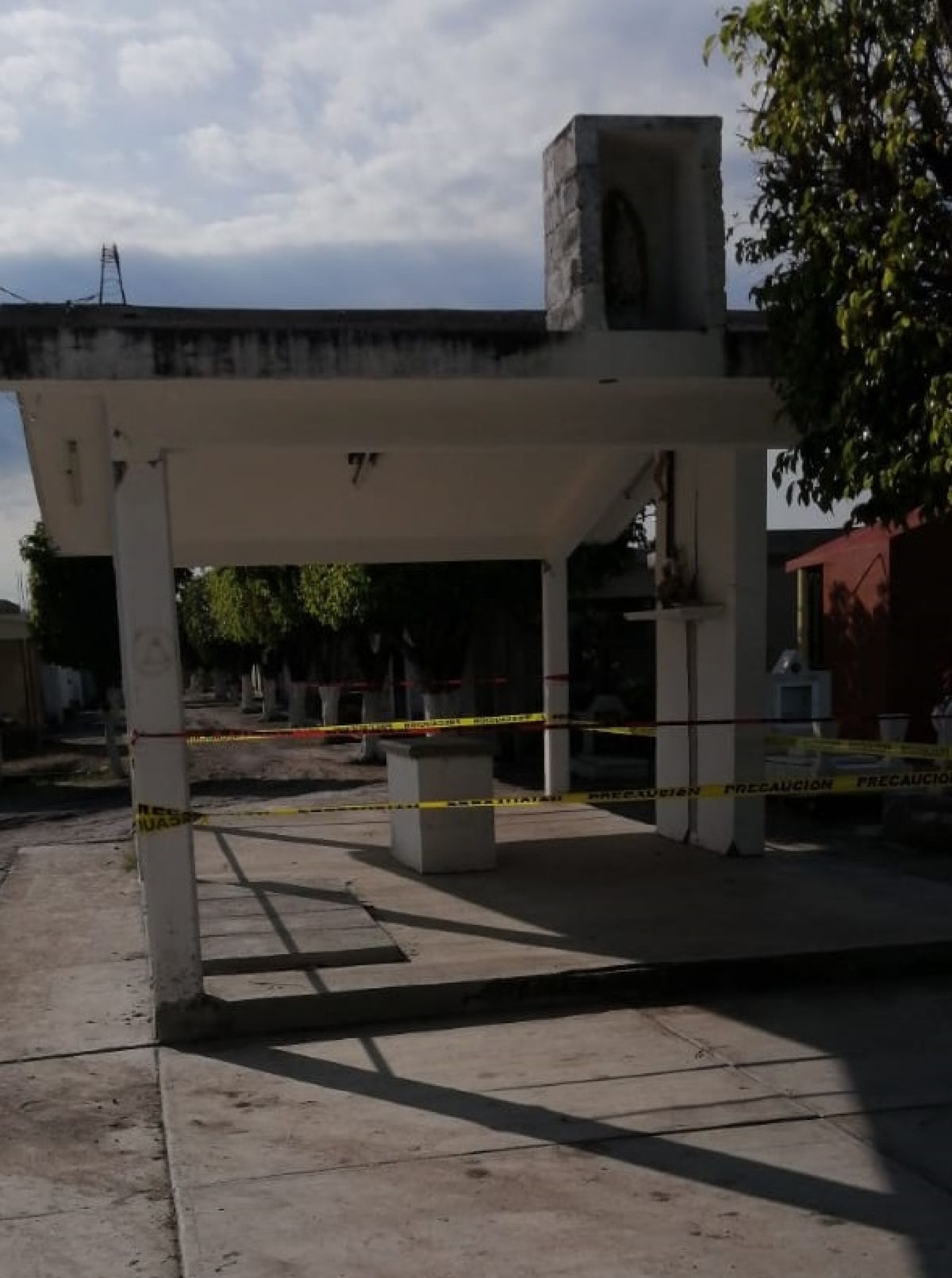 Panteón de Tlaquiltenango continúa con daños desde 2017