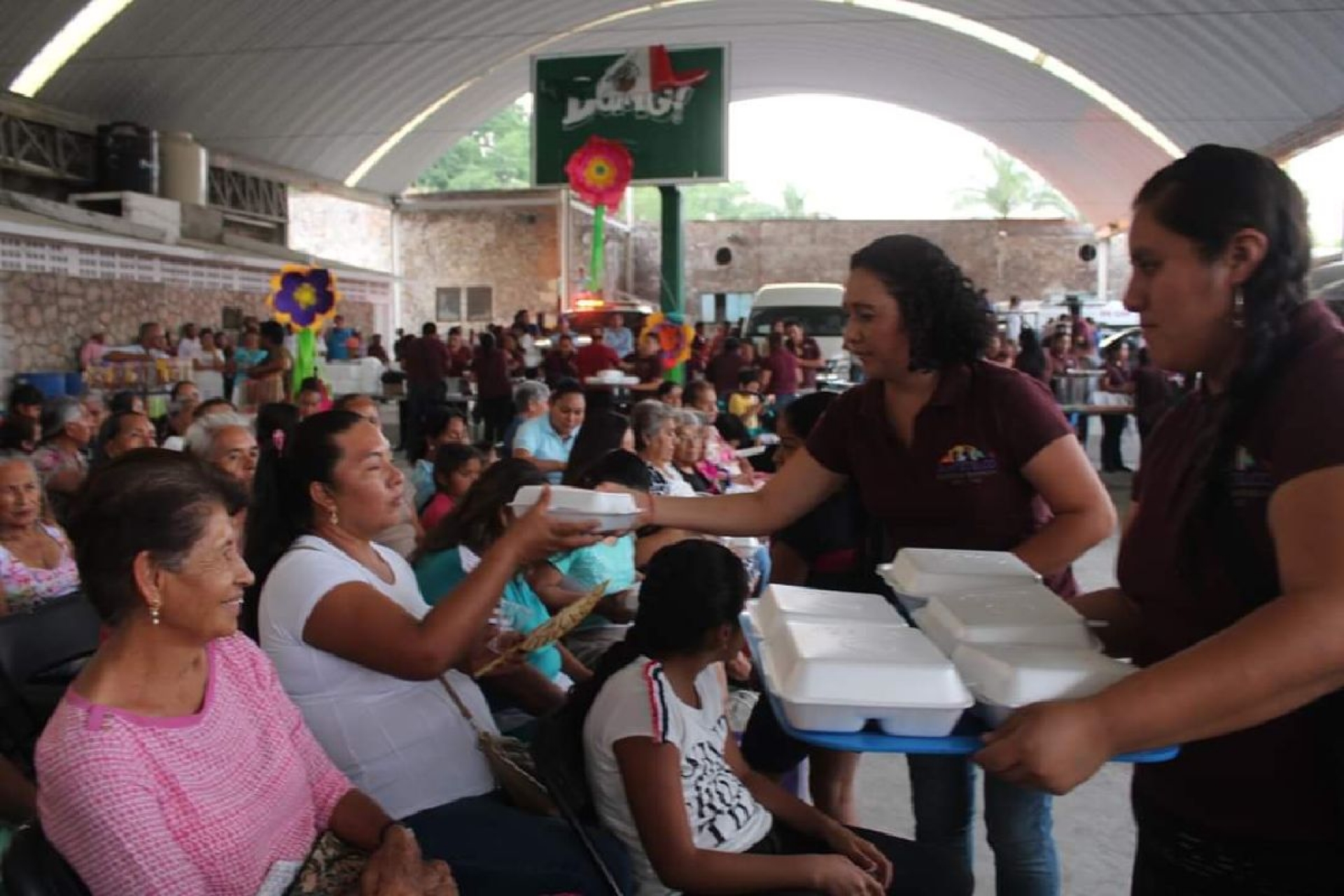 Lleva el DIF de Jantetelco festejos por el Día de las Madres a todo el municipio