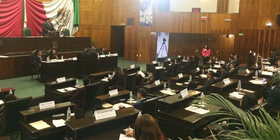 Se lleva a cabo Parlamento Juvenil 2017