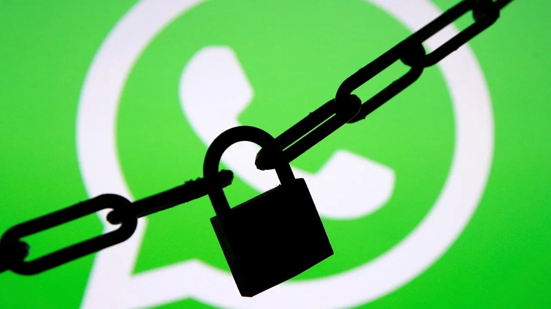 Cómo saber si alguien está espiando tus chats de WhatsApp Web