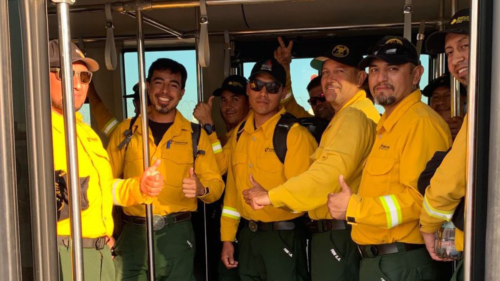 Brigada mexicana concluye misión contra incendios forestales en Chile