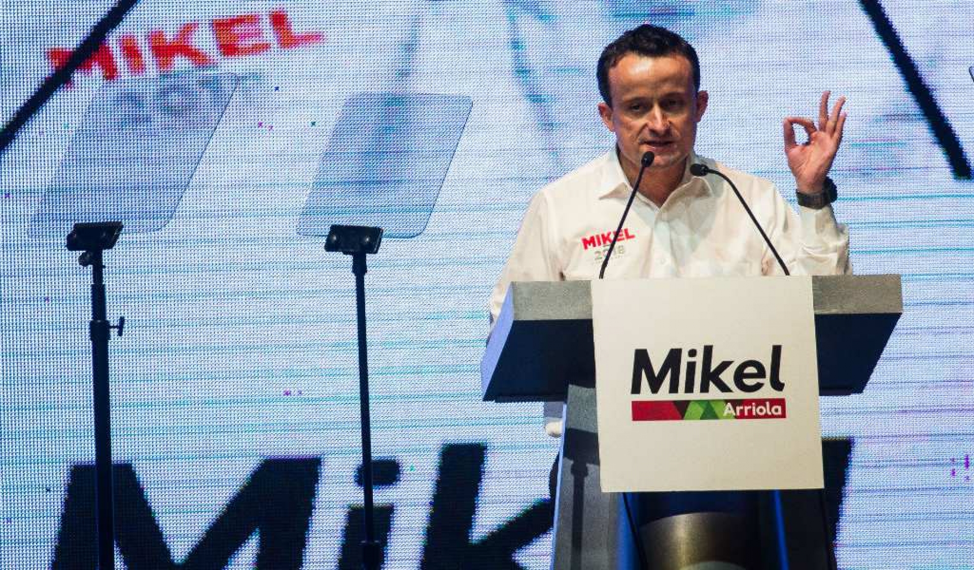 Mikel Arriola salió conservador: va contra uniones gay y marihuana recreativa