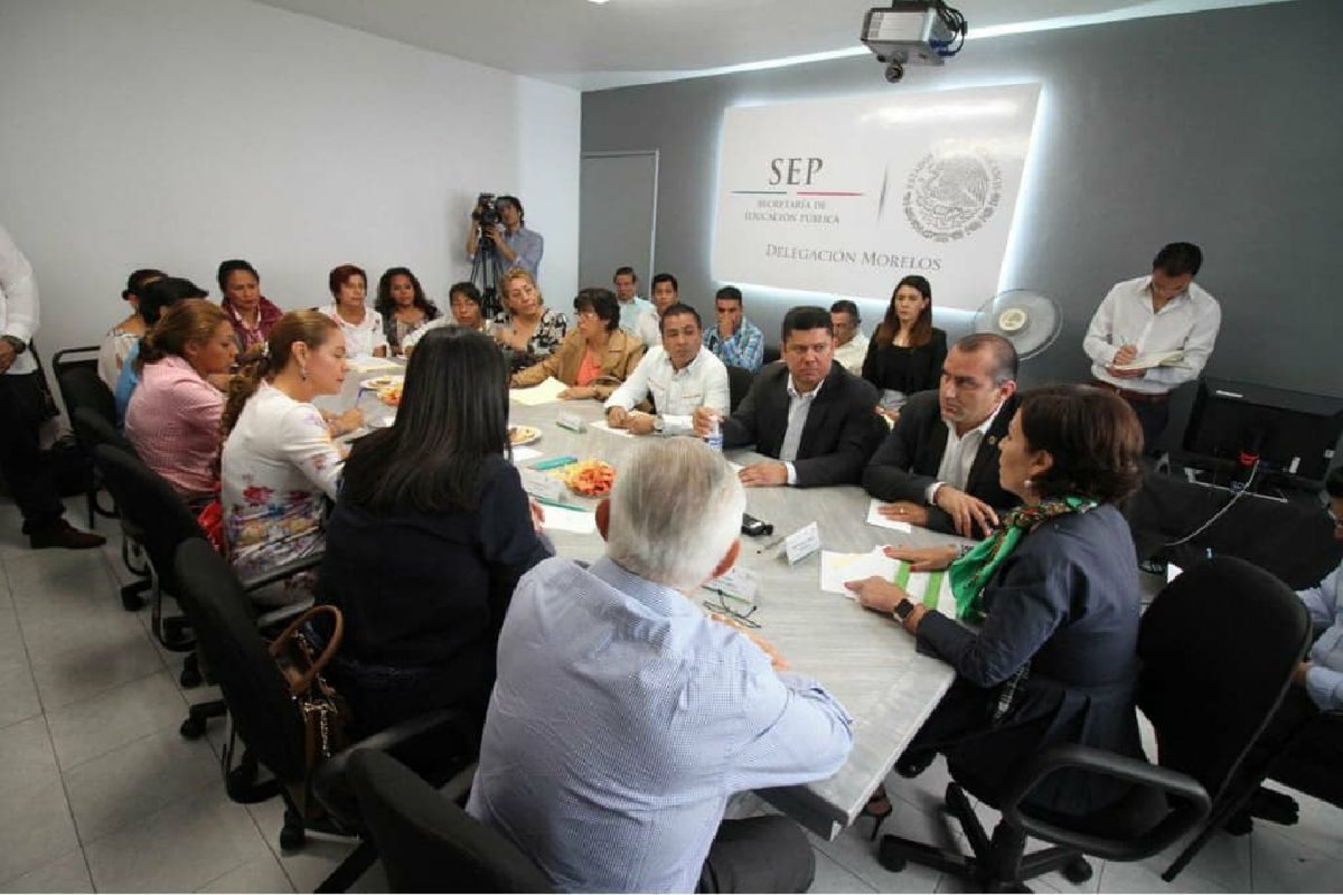 Ponen fechas para entrega de recursos a damnificados