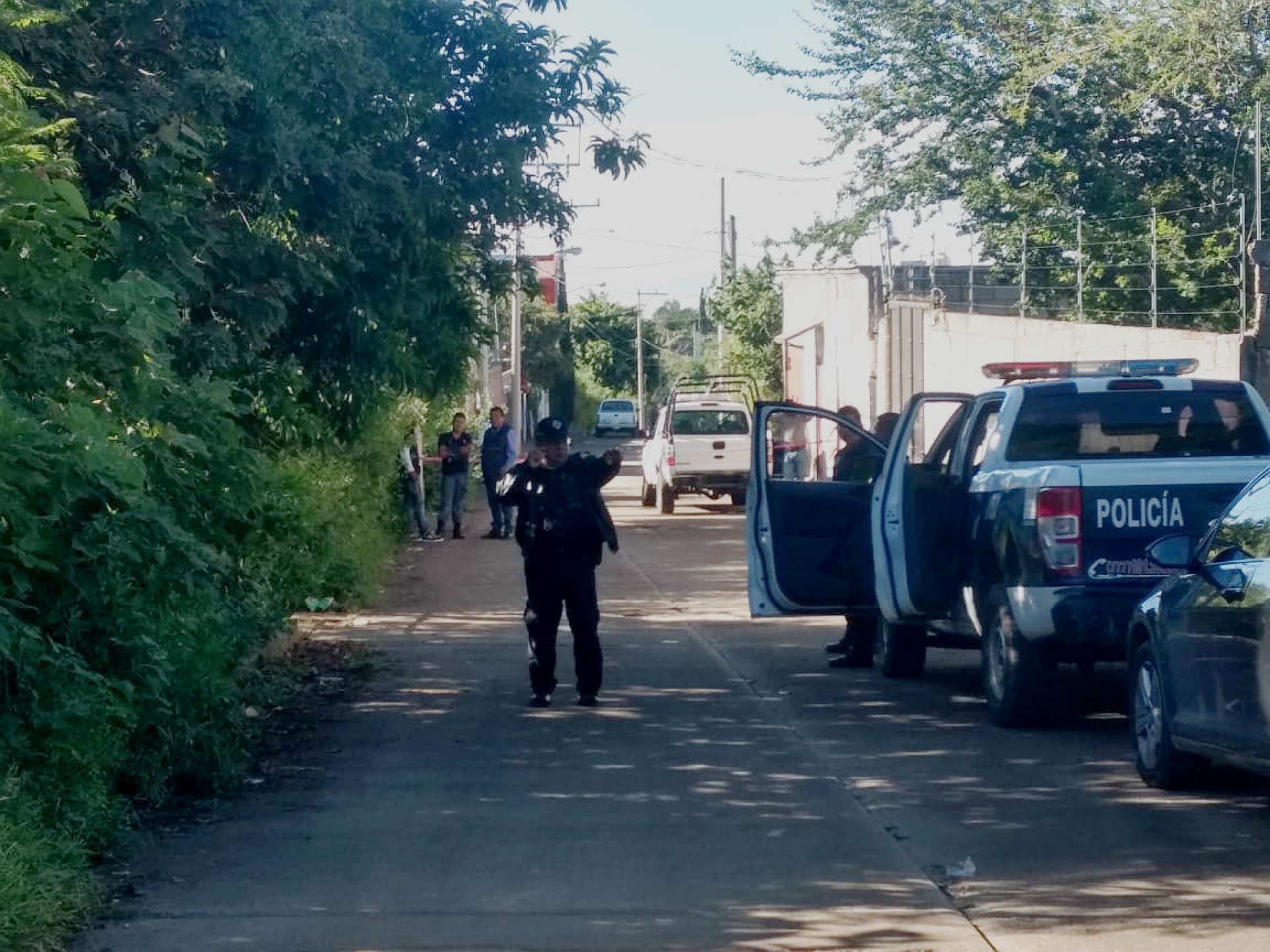 Hallan cadáver en un terreno baldío, en Ocotepec