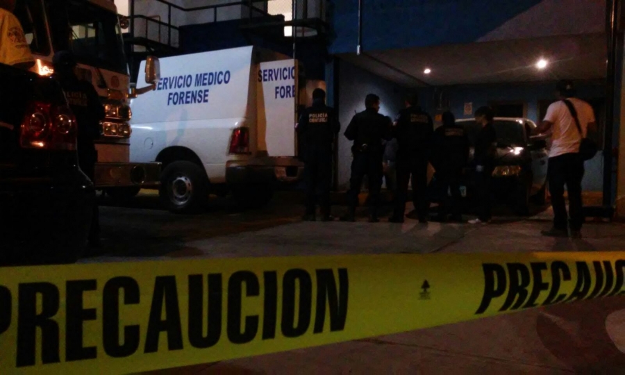 Balean a un hombre y a su hijo de seis años