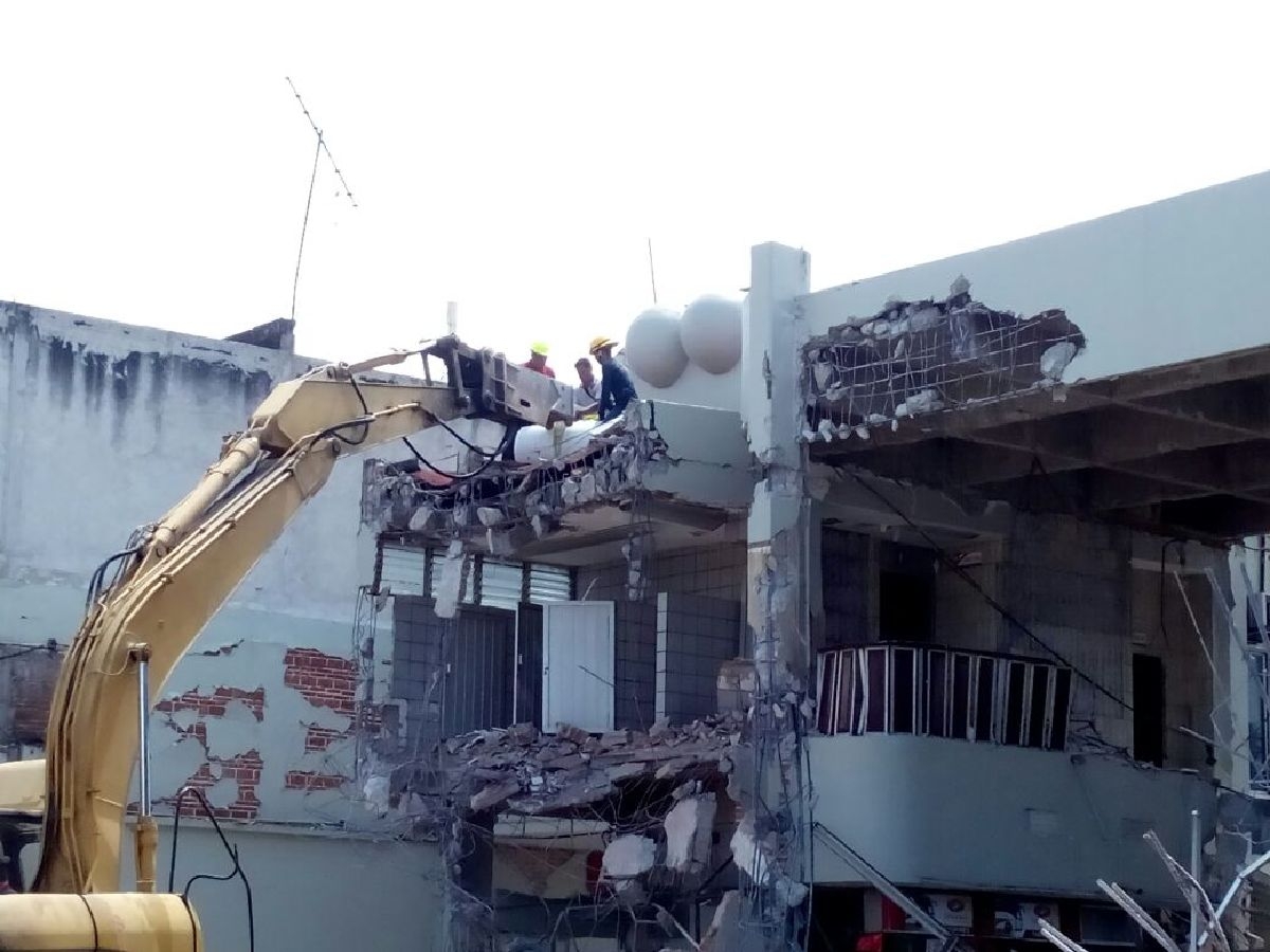Comienza demolición de edificios en el centro de Jojutla
