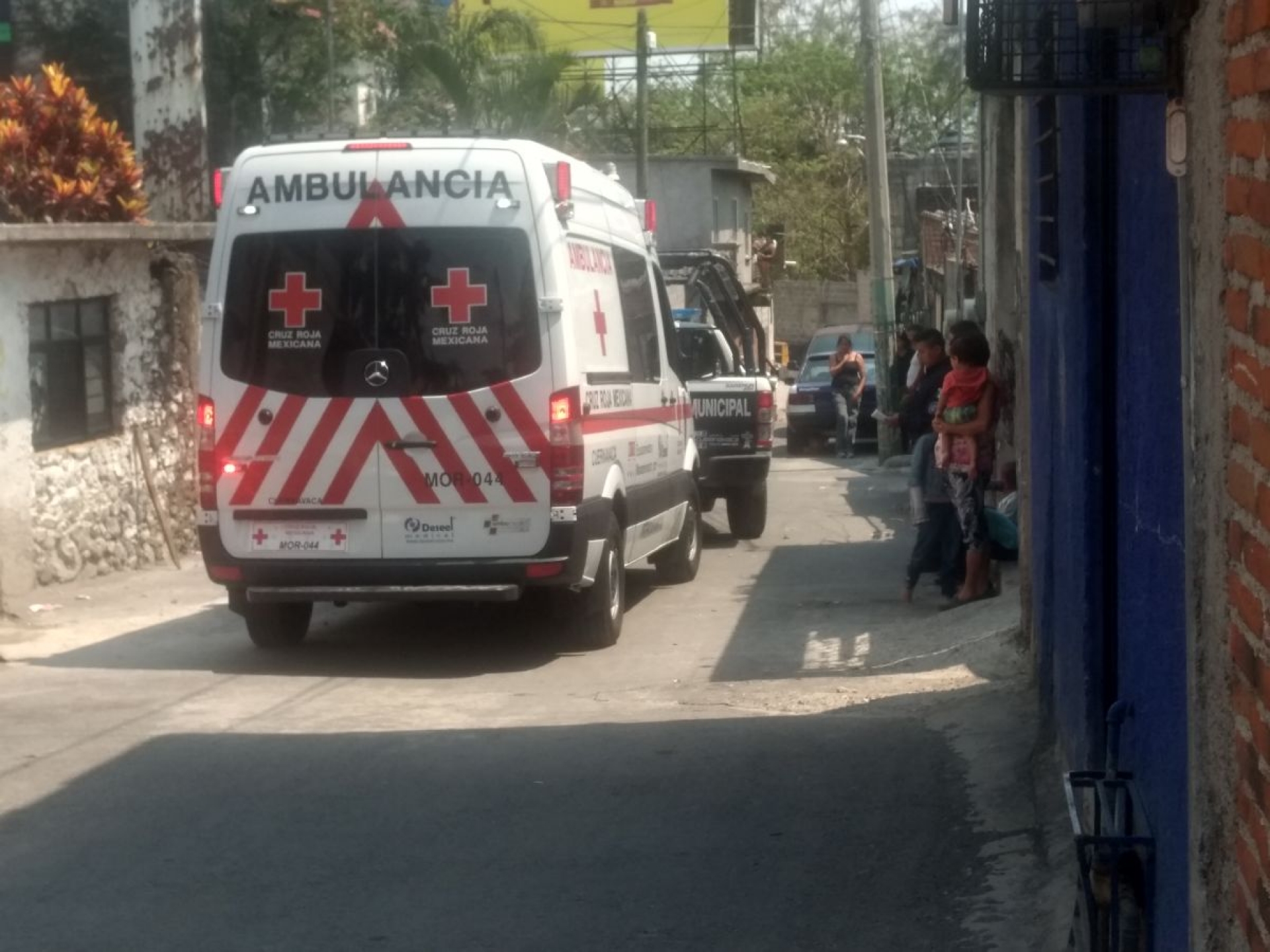 Fue herida con una varilla por su hermano