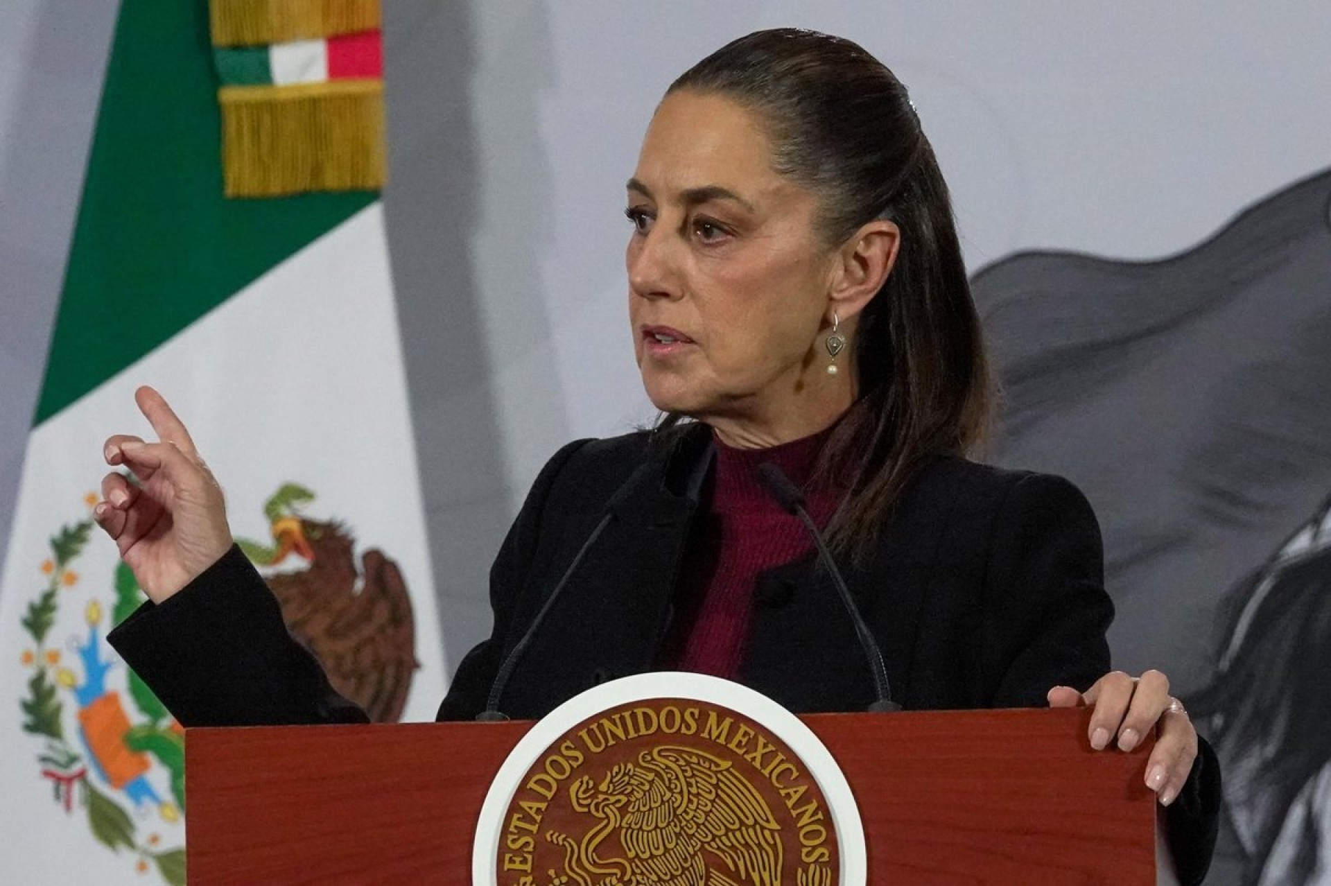 Sheinbaum reitera política de no intervención ante tensión entre Venezuela y EU