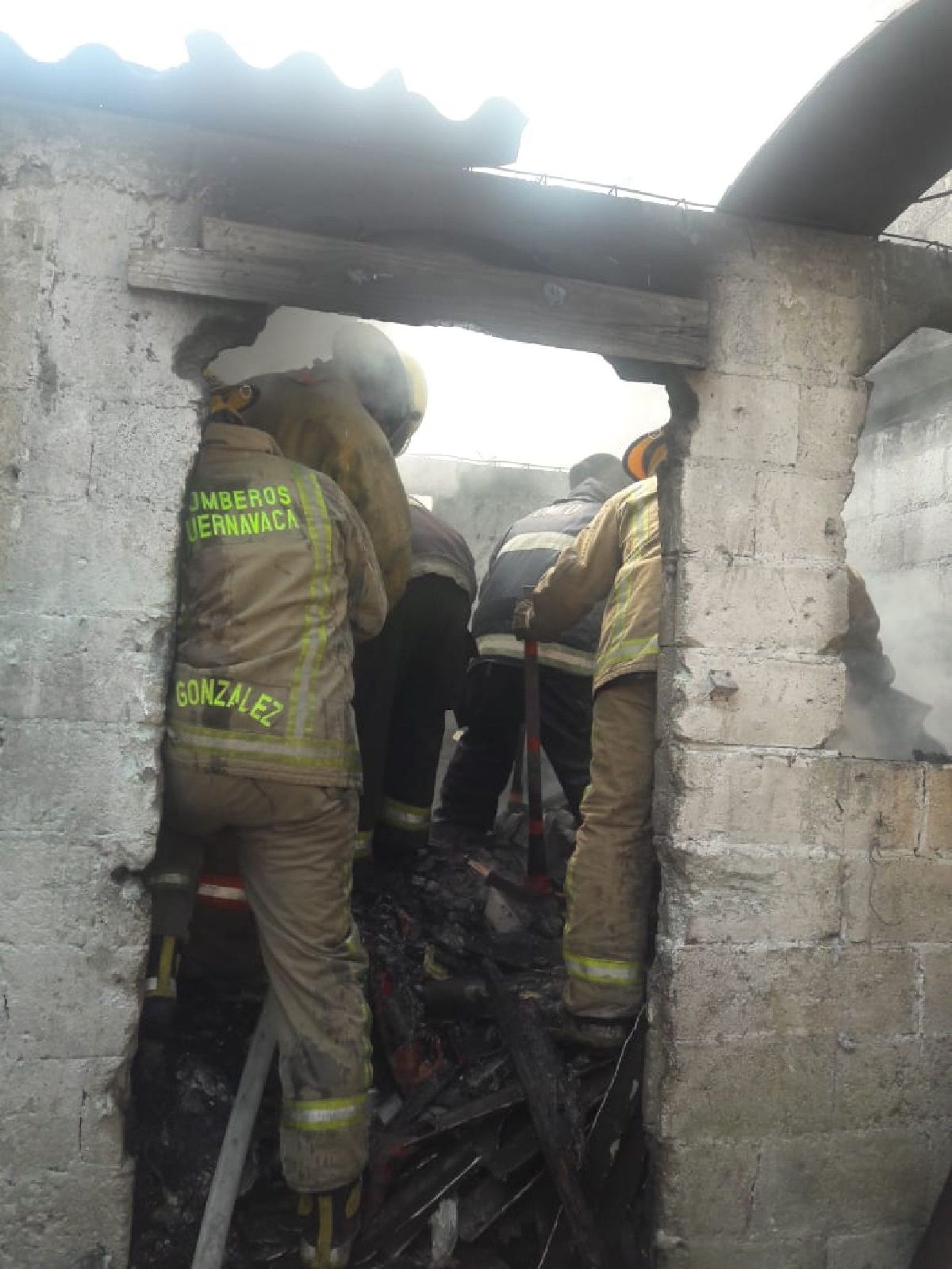 Incendio causa daños en una casa de Ocotepec
