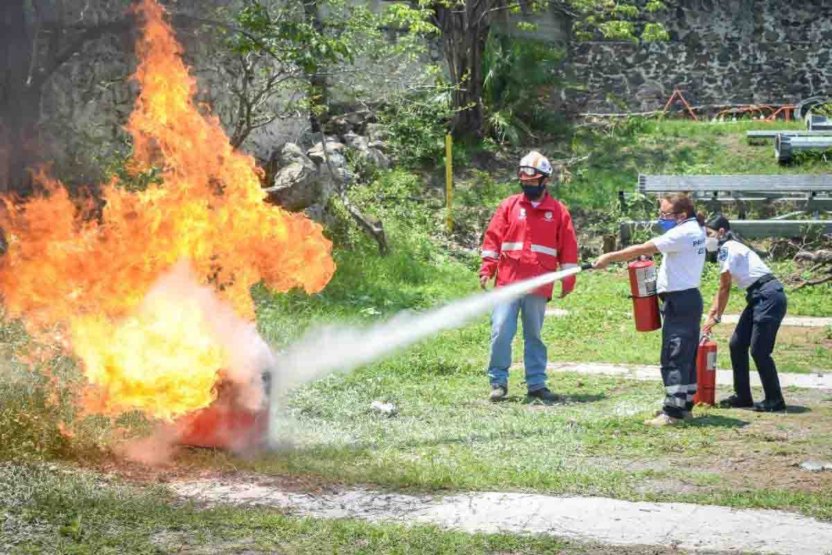 Imparte CEPCM capacitación a personal del CES Morelos en materia de Protección Civil