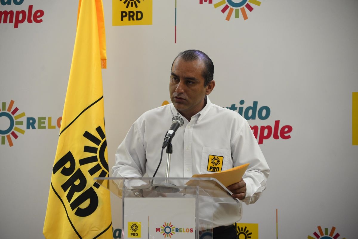 Minimiza Colín López salida de militantes del PRD