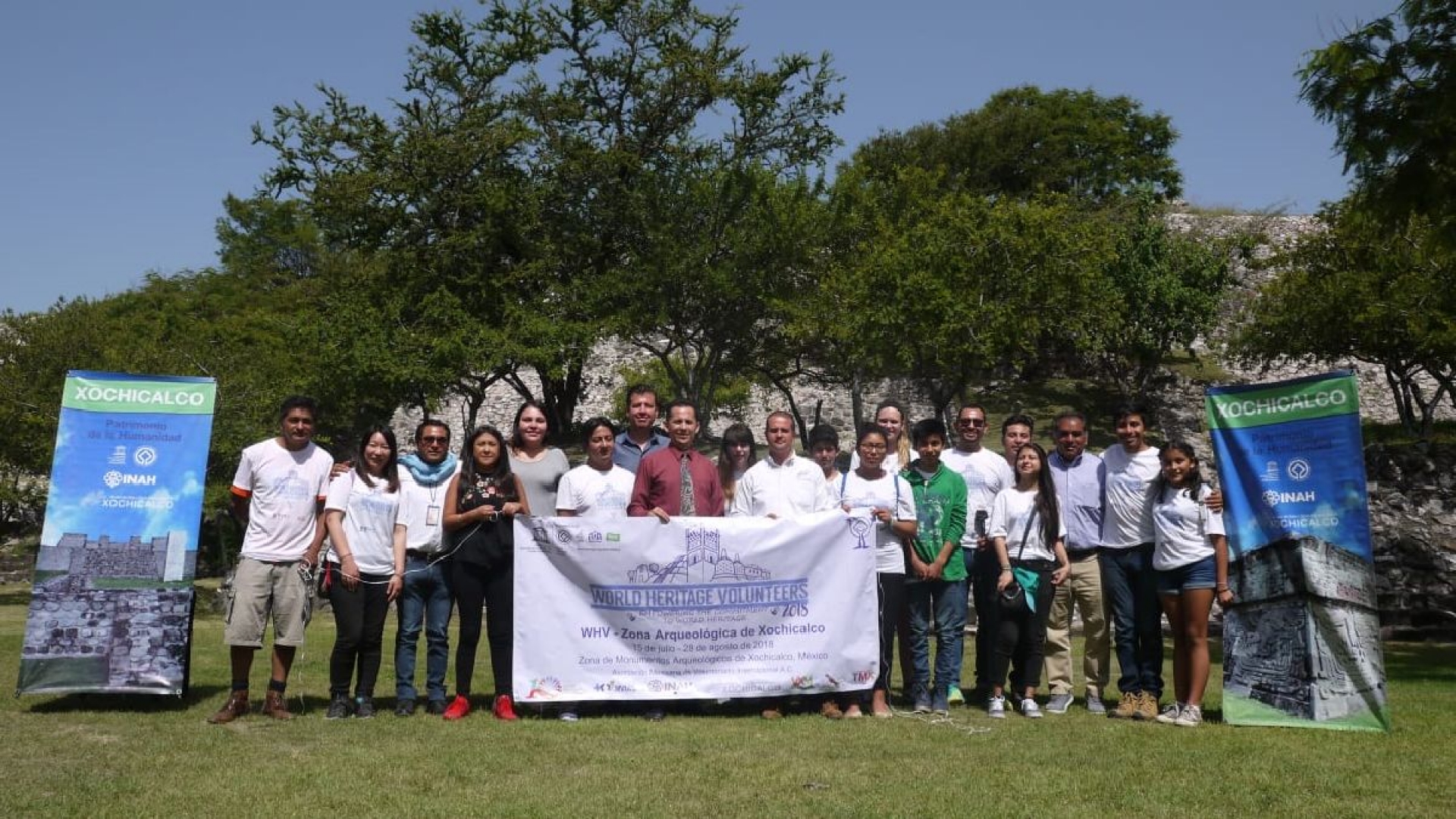 Llegan a la Zona Arqueológica de Xochicalco voluntarios para promover su conservación
