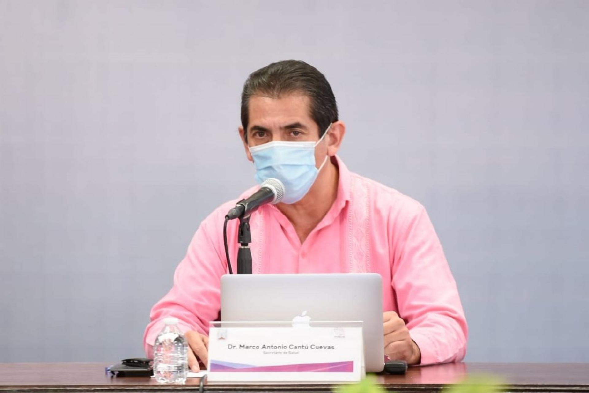 Pacientes con covid saturan hospitales