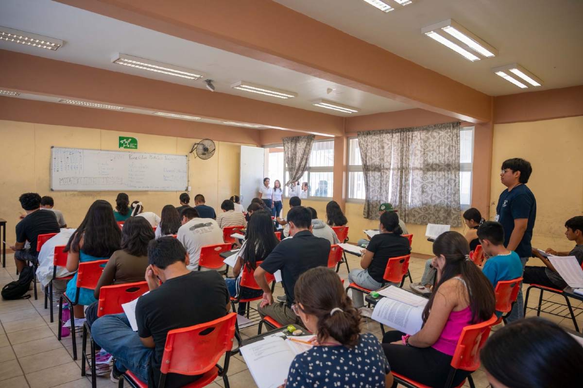 Cumplió UAEM 80% de cobertura de ingreso a nivel medio