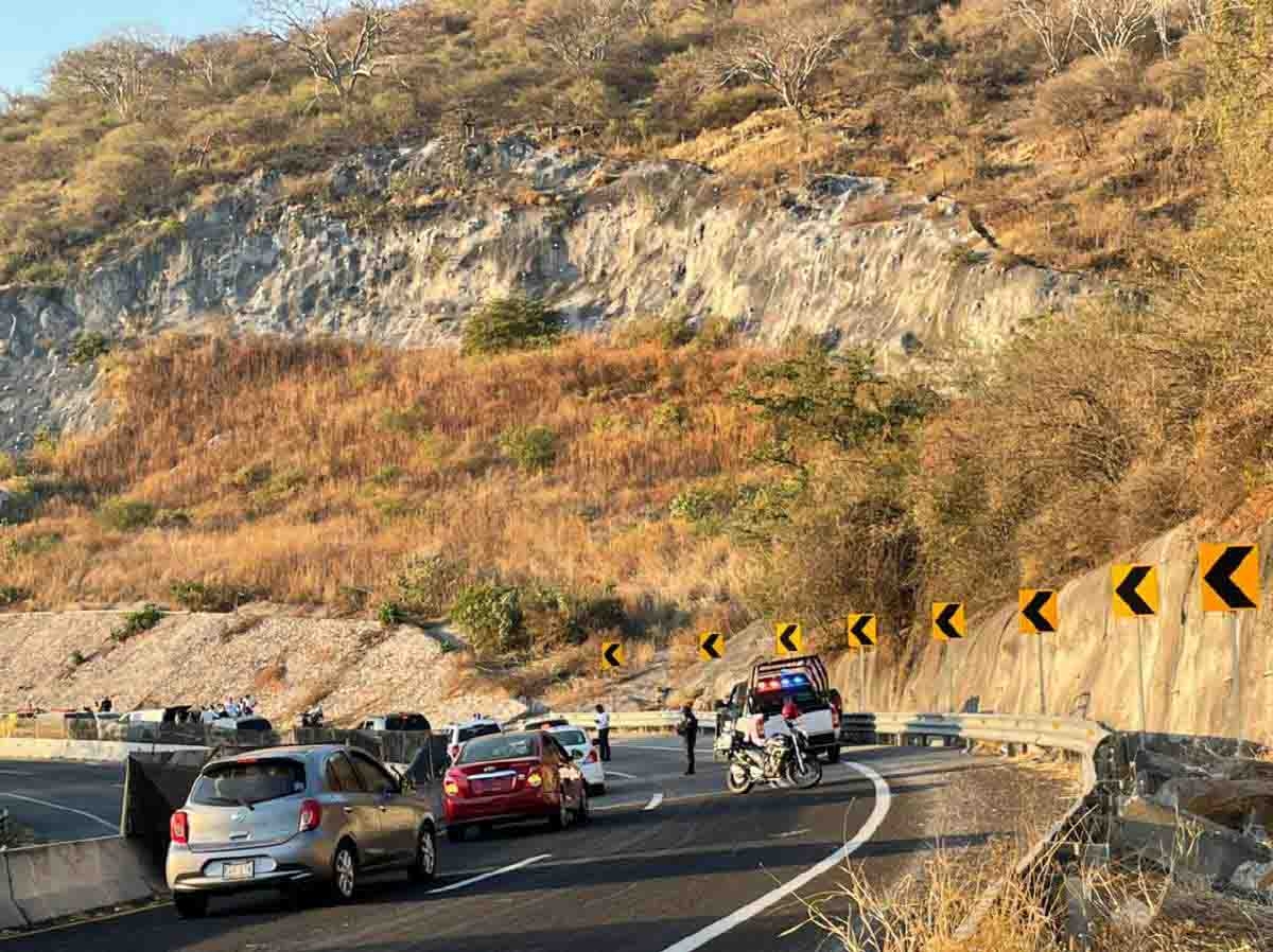 Se mató al perder el control en una curva