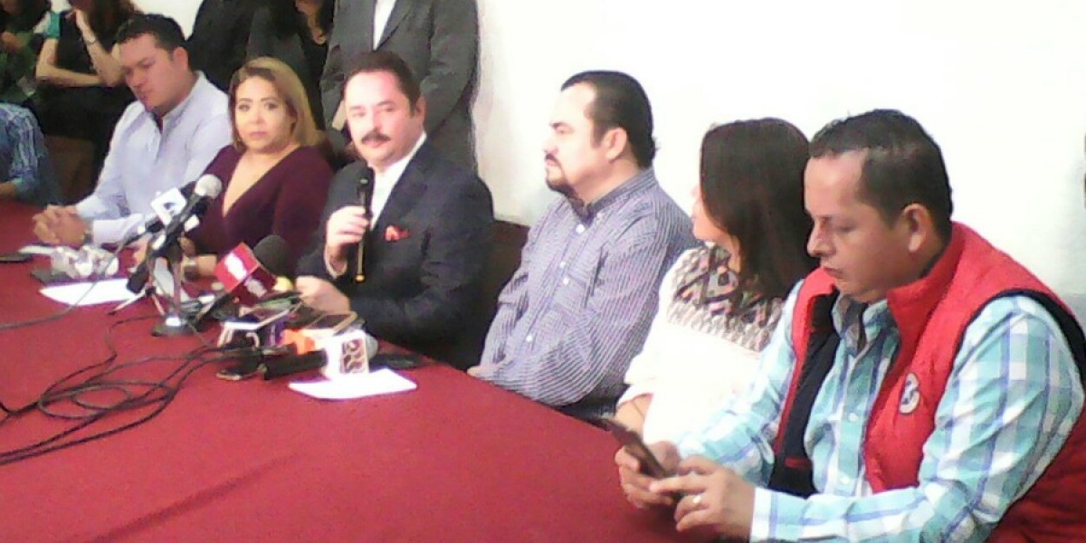 Anuncian diputados que Tribunal Colegiado revocó suspensión otorgada a Blanco Bravo