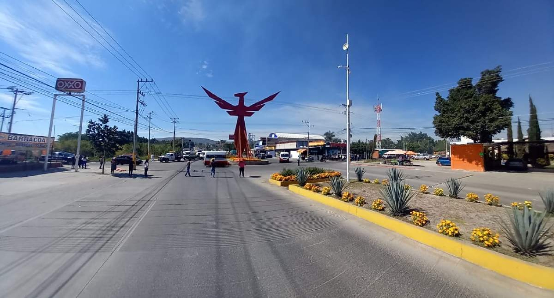 Bloquean bulevar de Jojutla en demanda de pago de laudo
