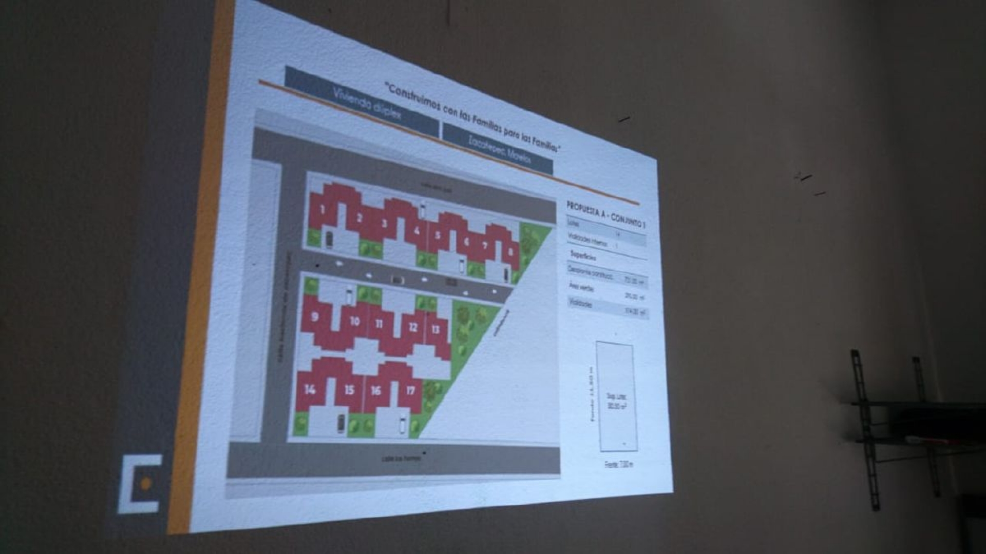 Definen proyecto de casas para damnificados de la Hacienda Vieja