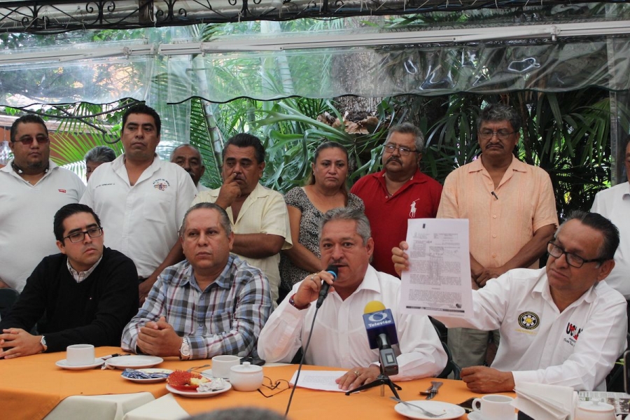 Con protestas y acciones legales se reclamarán concesiones: taxistas
