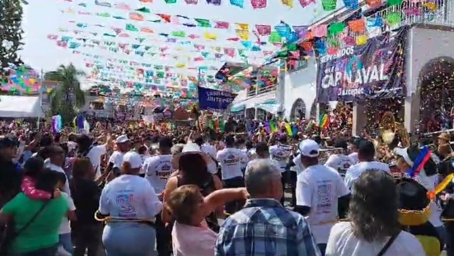 Inicia brinco del chinelo en el 'Carnaval Jiutepec 2025'