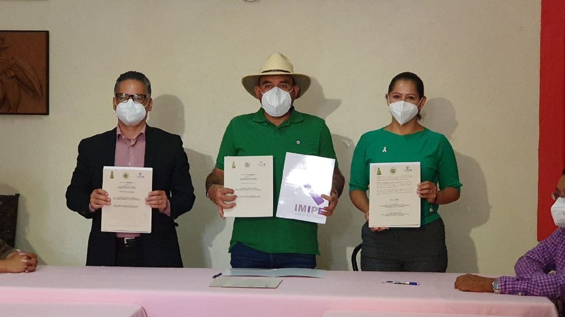 Firman convenio el gobierno de Yautepec y el IMIPE