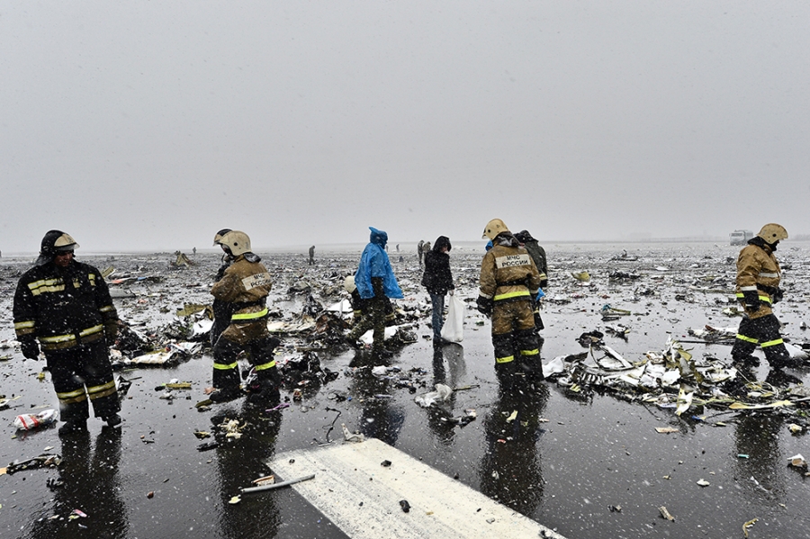 Avión de pasajeros choca en Rusia