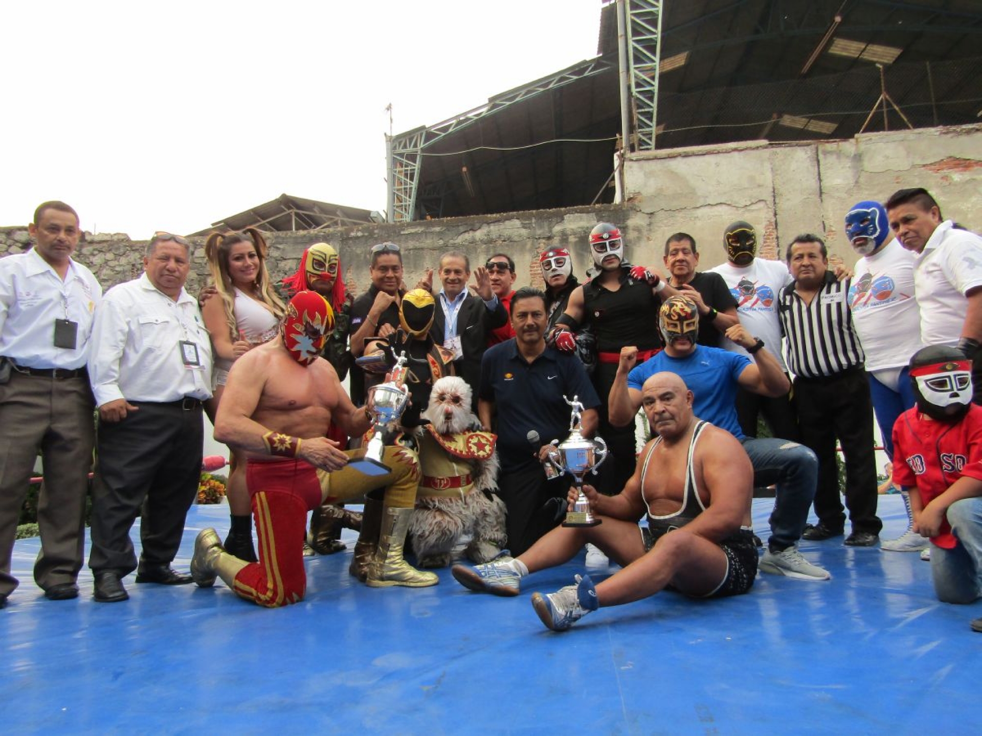 Leyendas de la lucha libre invadirán el zócalo de Cuernavaca