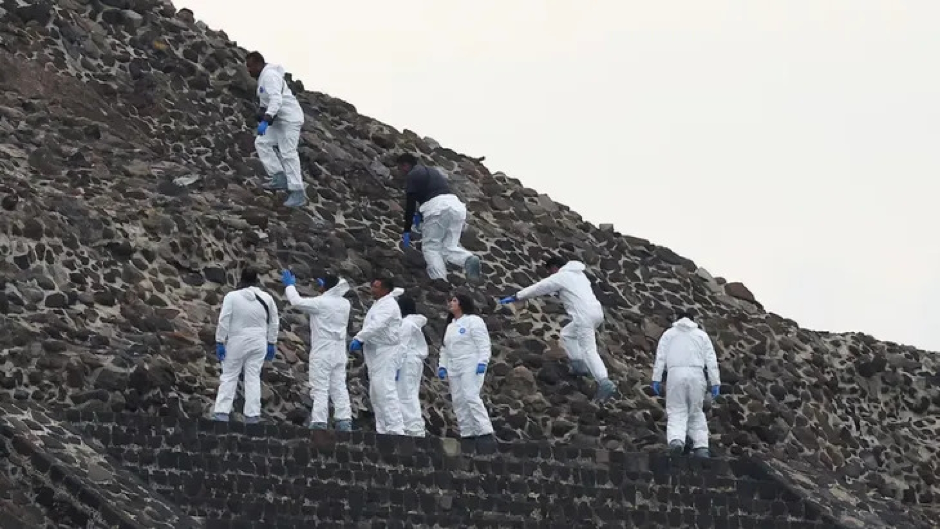 Gobierno reporta 13 turistas heridos por ataque en Teotihuacán