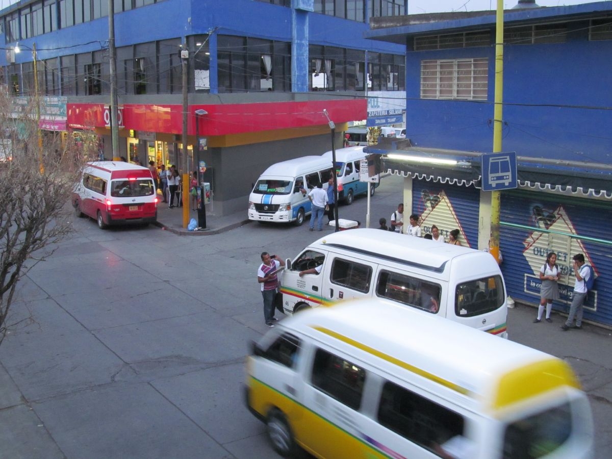 Transportistas del sur rechazan descuento a estudiantes
