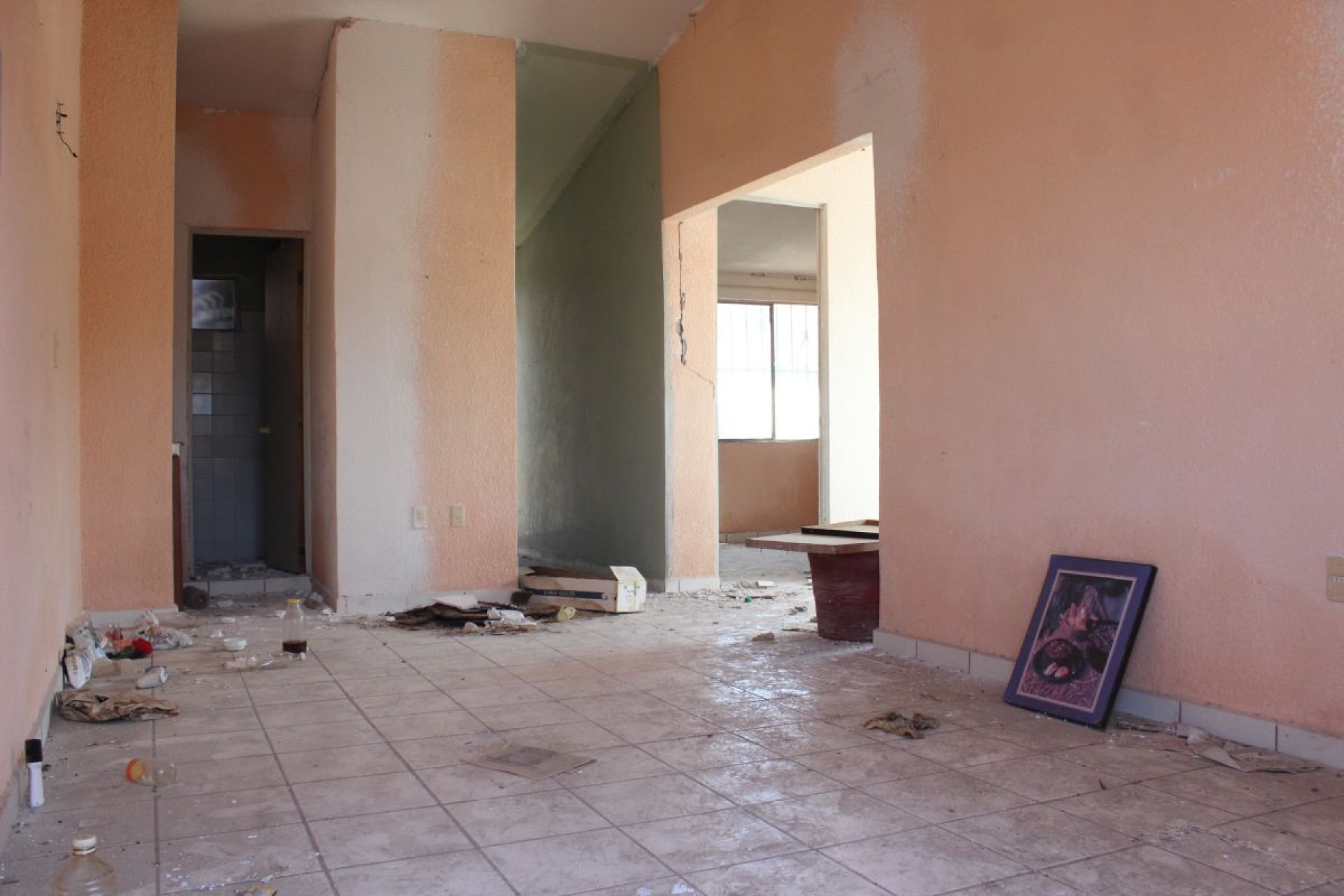 Vecinos de Acolapa afectados por el sismo se dicen abandonados