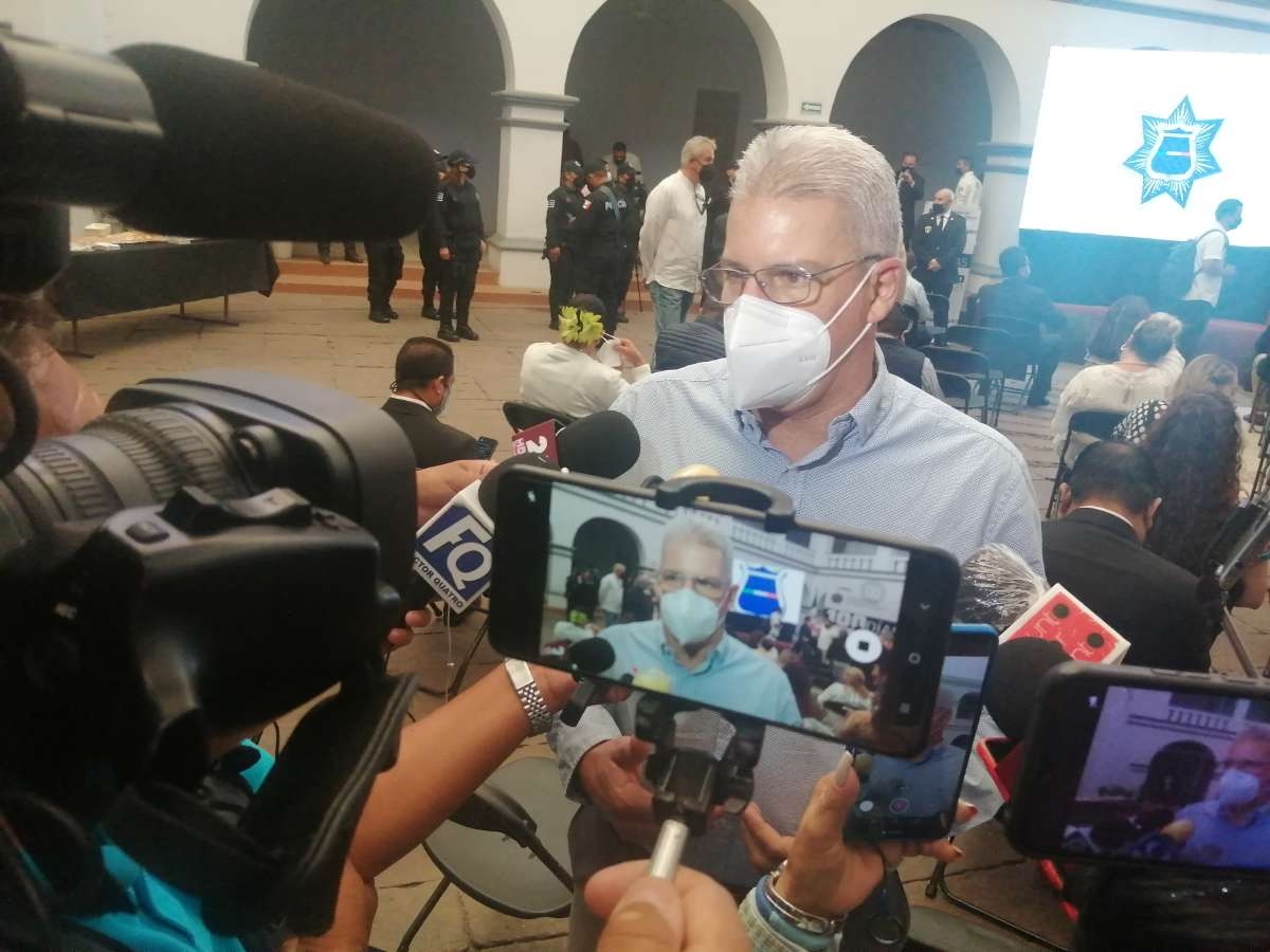 Apoya empresario regreso a las aulas