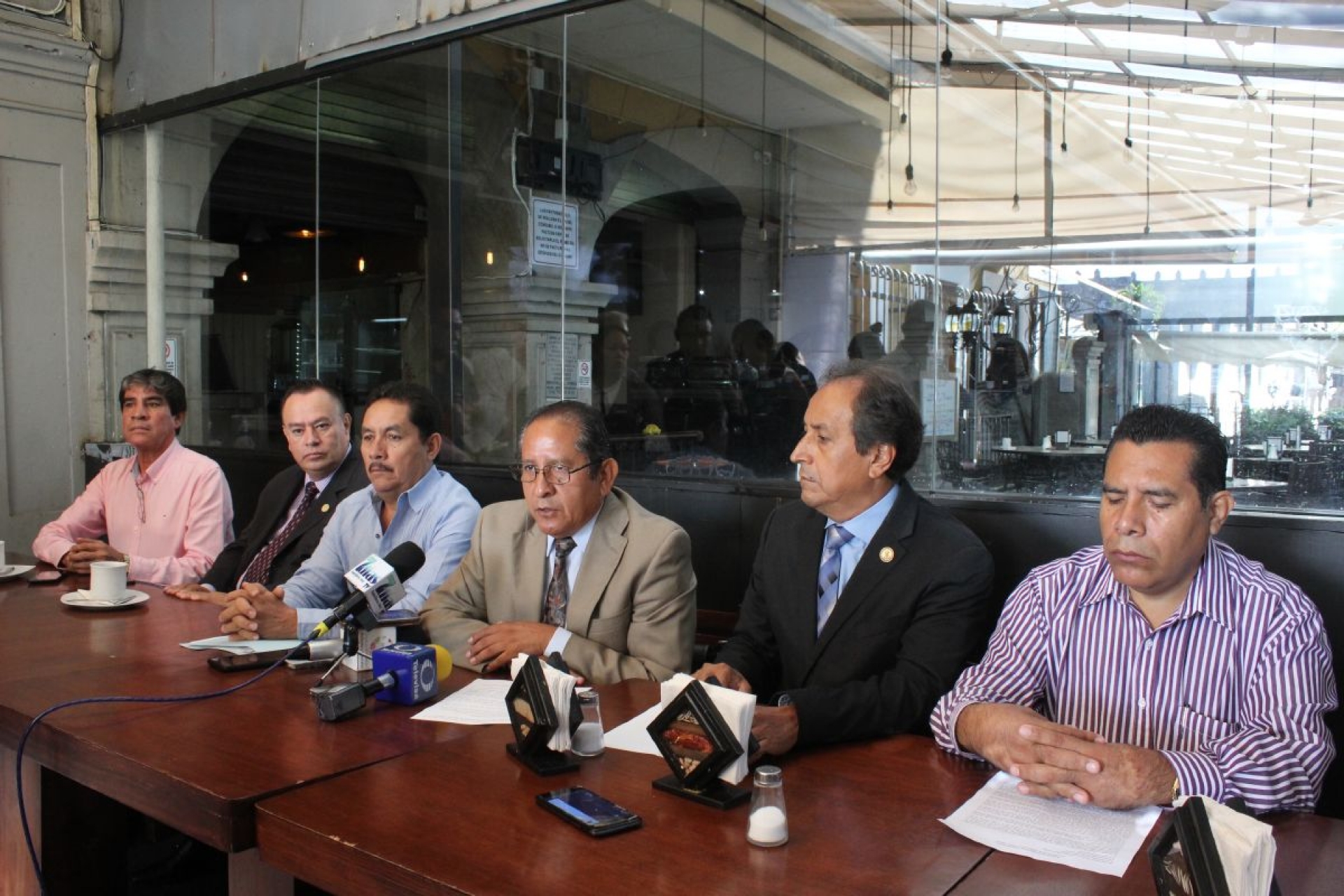 Se pronuncian abogados contra designación de fiscal anticorrupción