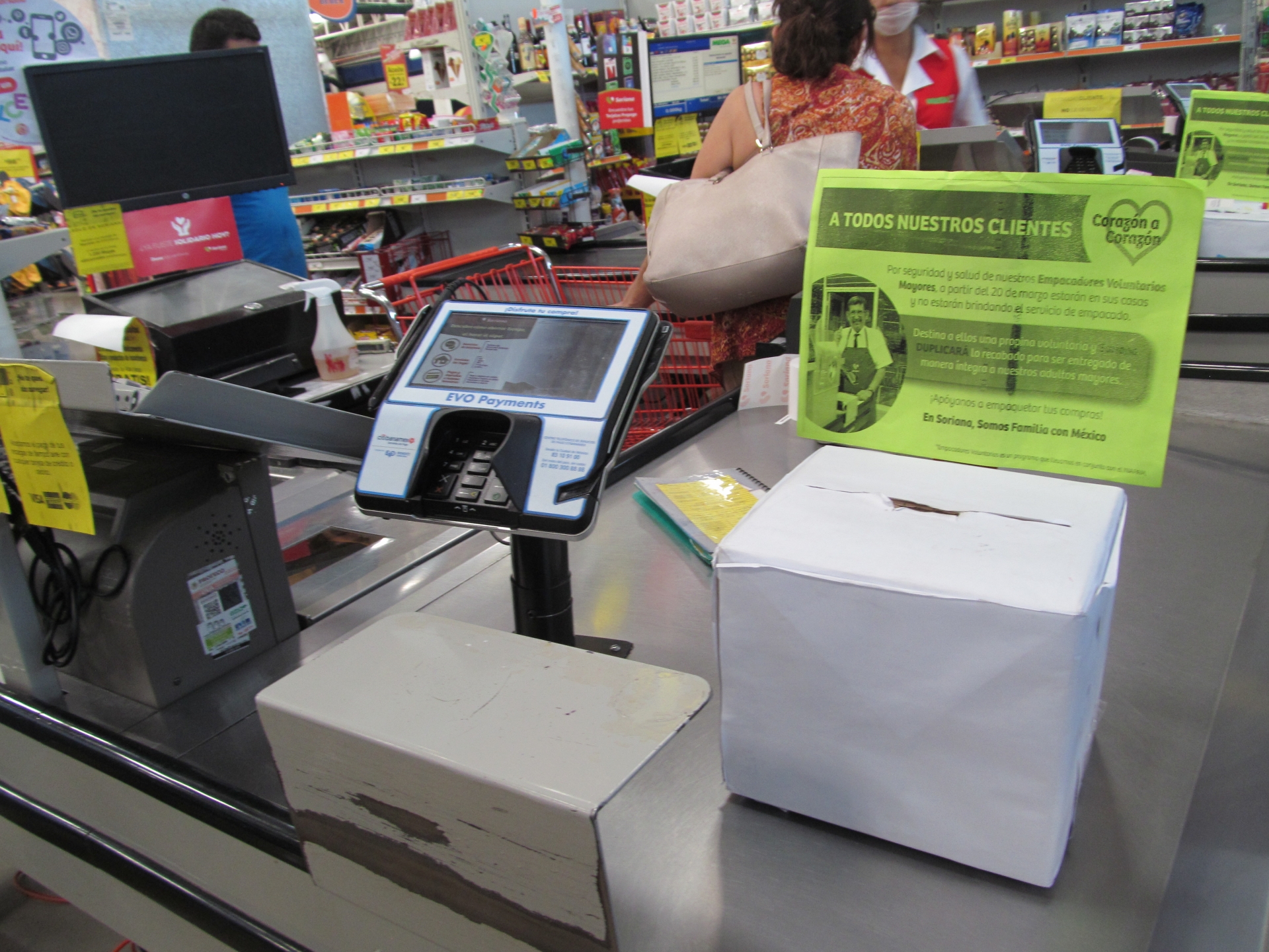 Se incrementan ventas en grandes tiendas comerciales