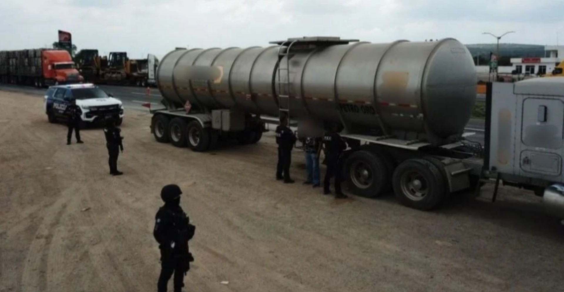 En Guanajuato aseguran pipa con 41 mil litros de posible 'huachicol'
