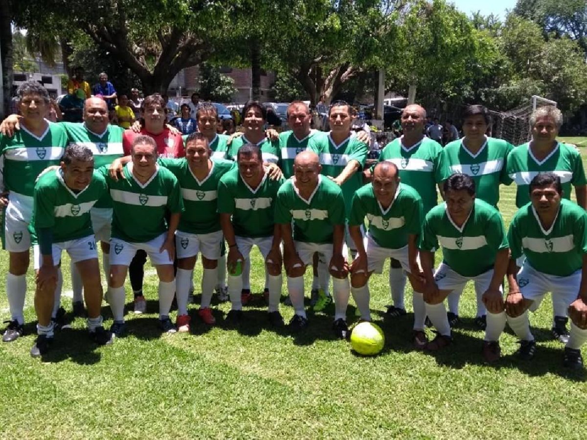 Rinden merecido homenaje a ex cañero Arturo Salas